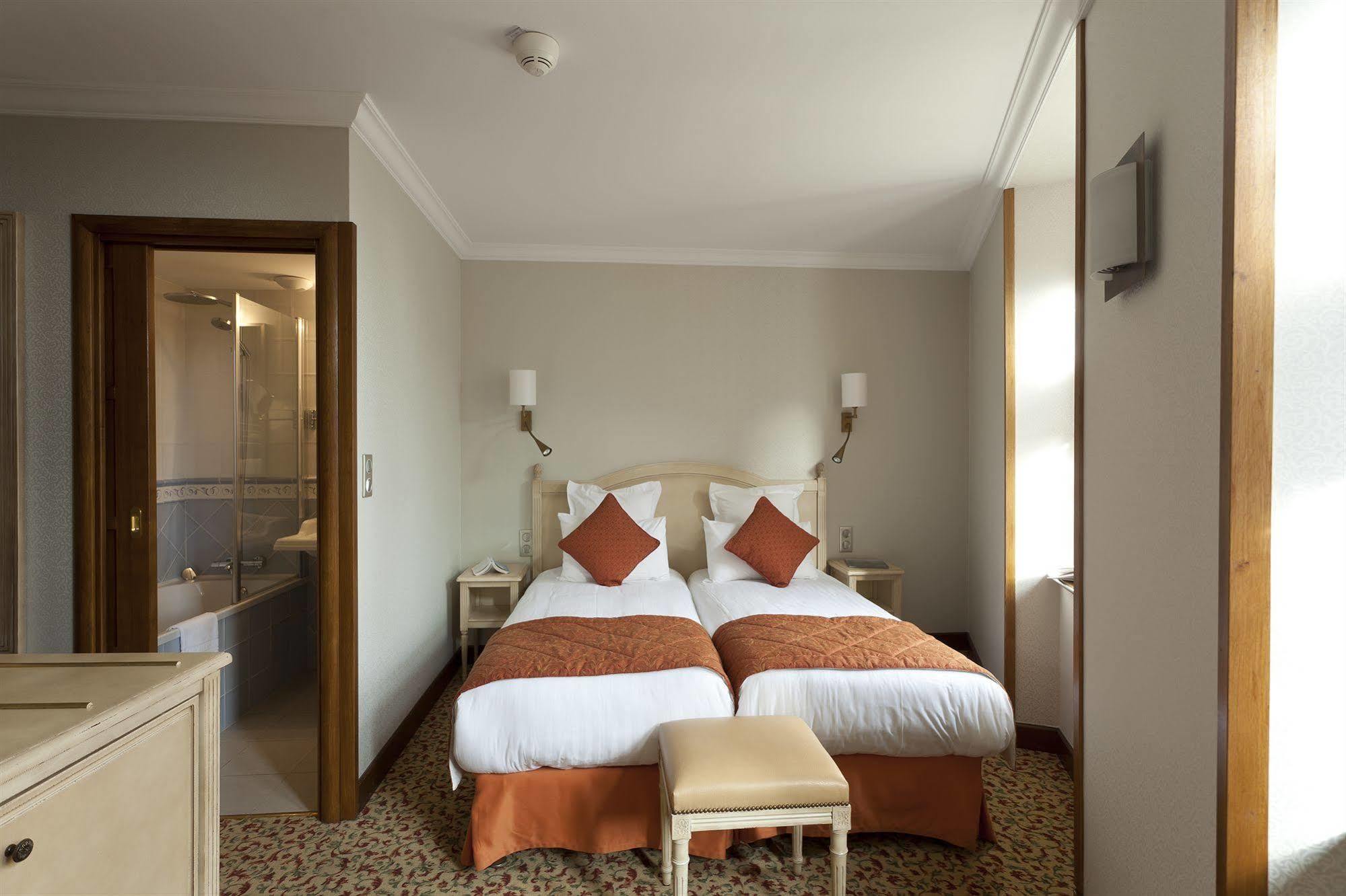 Auberge Saint Pierre Mont-Saint-Michel Ngoại thất bức ảnh